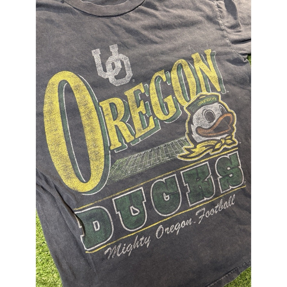 Hollister Blue 84 Organ Ducks Graphic T-Shirt Size Medium Black - Picture 2 of 4